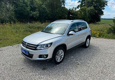 VW Tiguan Volkswagen Sport & Style BMT 4Motion (Navi*RFK*AHK)