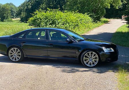 Audi A8 4.2 TDI DPF quattro Langversion