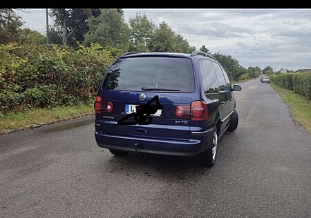 VW Sharan Volkswagen 2.0 TDI DPF Trendline