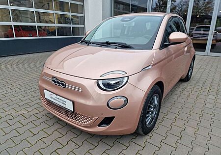 Fiat 500E 3+1 Passion / RKF/SHZ/LM-Felgen