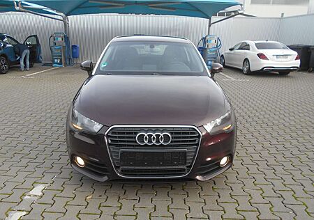 Audi A1 ambition/NAVI/EURO5/KLIMA