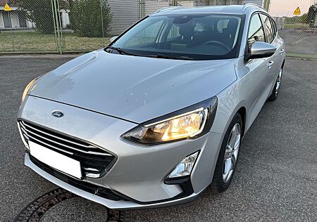 Ford Focus Turnier 1.5 EcoBlue Start-Stopp-System TITANIUM