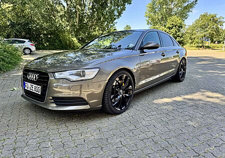 Audi A6 Quattro 245 PS Vollausstattung Standhzg.