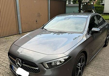 Mercedes-Benz A 200 A200/AMG/Standheizung/LED/ Burmester/Memorysitz