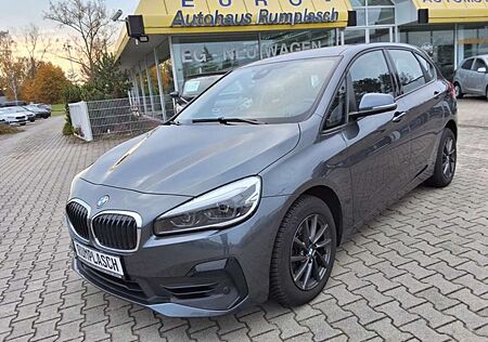 BMW 218 i Advantage Active Tourer Autom. Navi Rückfahrkam