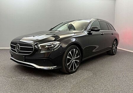 Mercedes-Benz E 300 de T PANO*ACC*AHK*360*2x AVANTGARDE*WIDE*