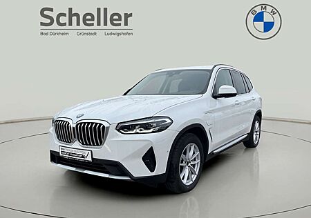 BMW X3 xDrive30e DAB LED WLAN Pano.Dach Klimaaut.