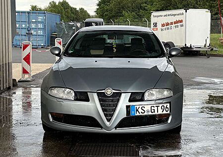 Alfa Romeo GT GT 1.9 JTD M-Jet Distinctive