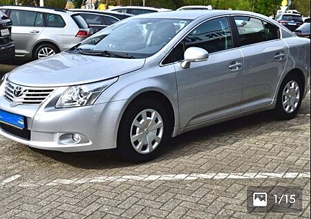 Toyota Avensis 1.8- AVTOMATIK