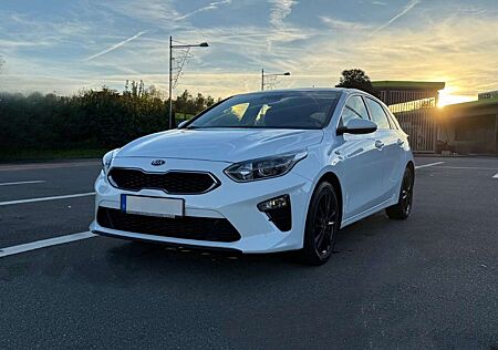 Kia Cee'd Ceed / 1.4 T-GDI Shz, Lhz, Spurhalte, Tempomat, Tüv, uvm