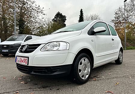 VW Fox Volkswagen Basis*50.000 KM*1.Hand*HU NEU*service NEU