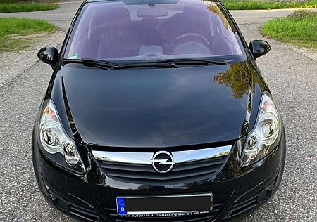 Opel Corsa 1.4 16V Color Edition