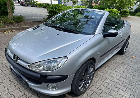 Peugeot 206 Cabriolet CC Platinum,Klimaautomati,Cabrio