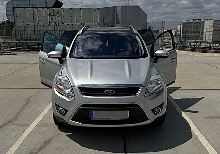 Ford Kuga 2.0 TDCi 2x4 Titanium