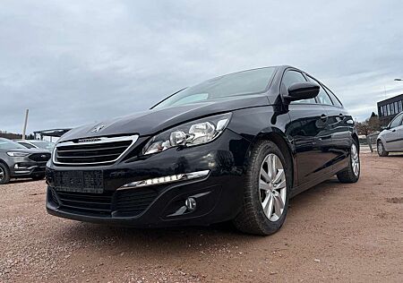 Peugeot 308 Active*TOP Zustand*HU 01/2027*Kamera*