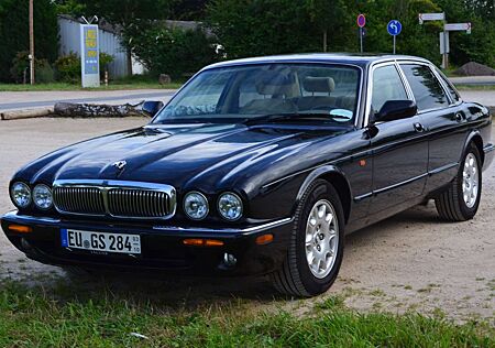 Jaguar XJ8 XJ 4.0 Sovereign