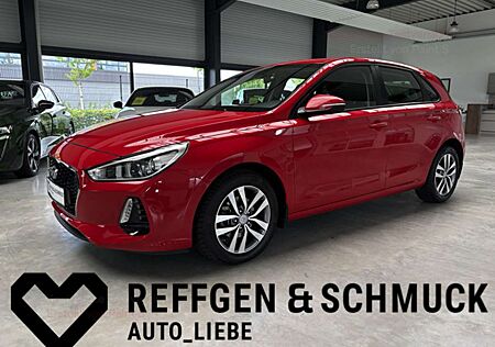 Hyundai i30 KLIMA+NAV+KAMERA+ALLWETTER+APPLE+ALU+TÜV+NEU