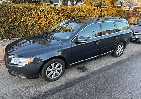 Volvo V70 PRO / 1 HAND / Scheckheft