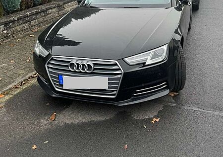 Audi A4 Avant 2.0 TDI S tronic