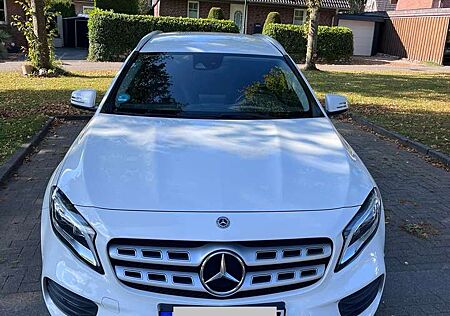 Mercedes-Benz GLA 200 7G-DCT Urban