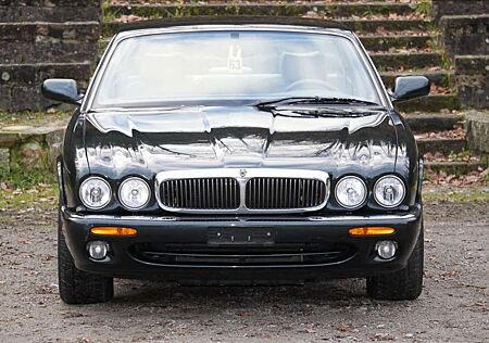 Jaguar XJ 4.0 Executive 2 Jahre Garantie