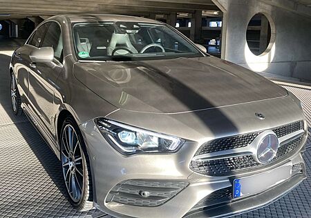 Mercedes-Benz CLA 200 AMG Coupe 7G - HIGH END - AHK