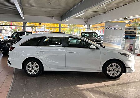 Kia XCeed Ceed SW / cee'd SW Ceed Sportswagon 1.6 CRDI Vision Komfort Paket