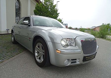 Chrysler 300C 5.7 V8 HEMI RT - wenig km - gepflegt!