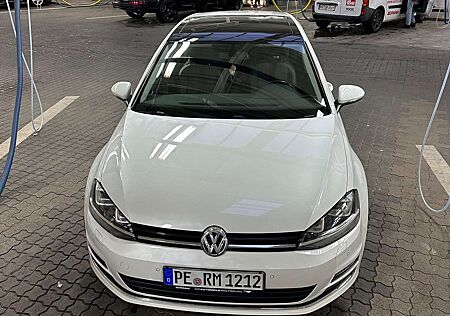 VW Golf Volkswagen 1.2 TSI BlueMotion TechnologyAllstar