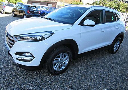 Hyundai Tucson blue 1.6 GDi Trend