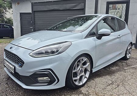 Ford Fiesta ST LED Navi Sound Bang & Olufsen Tempomat