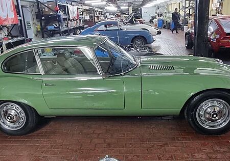 Jaguar E-Type Serie III | V12