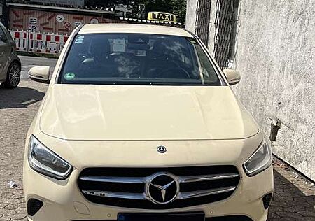 Mercedes-Benz B 180 d 7G-DCT Style W247