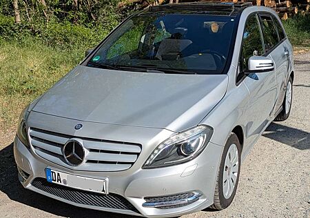 Mercedes-Benz B 180 (BlueEFFICIENCY) 7G-DCT, CAM, 52TKM