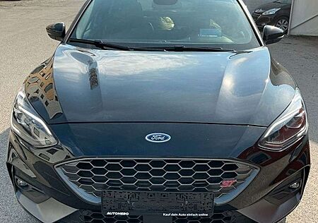 Ford Focus Turnier ST 1.Hand Pano Head Up Kamera ACC
