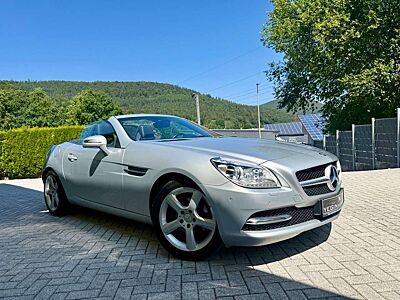 Mercedes-Benz SLK 200 Roadster BlueEfficiency Xenon-Pano
