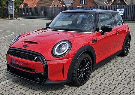 Mini Cooper S 3-TÜRER Aut. Classic Trim