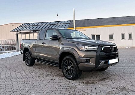 Toyota Hilux D-4D 4x4 Extra Cab Autm. Invincible