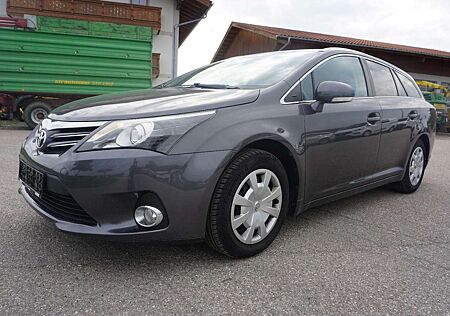 Toyota Avensis Kombi Life NAV Tempo CAM