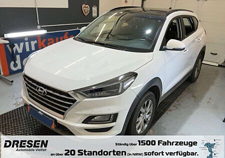 Hyundai Tucson Style 2WD Automatik El. Panodach Navi Soundsystem