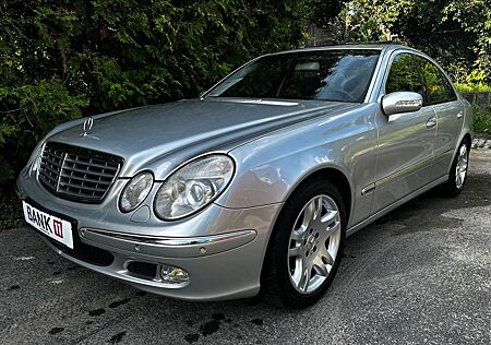 Mercedes-Benz E 240 E 240i*Alu*Automatik*Navi*PDC*Bi-Xenon*GSHD*