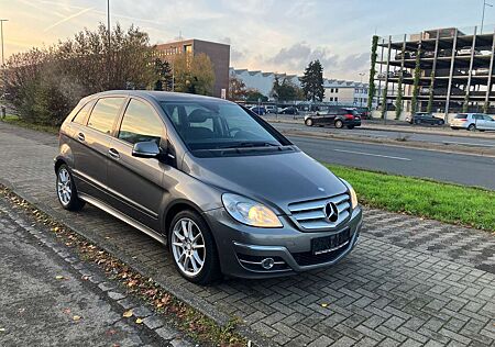 Mercedes-Benz B 170 BlueEfficiency-Teilleder-SHz-Klima-Alu