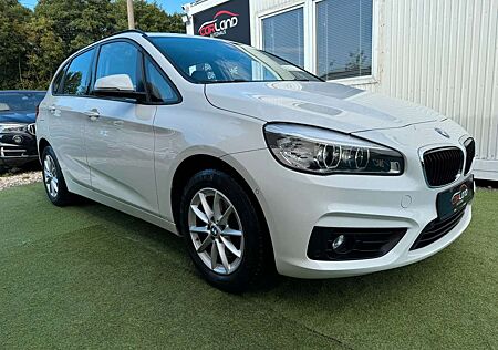 BMW 220 Baureihe 2 Active Tourer d xDrive -VOLL!