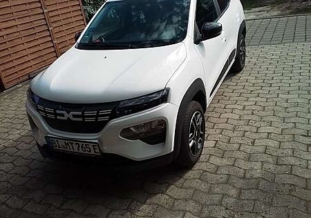Dacia Spring Essential