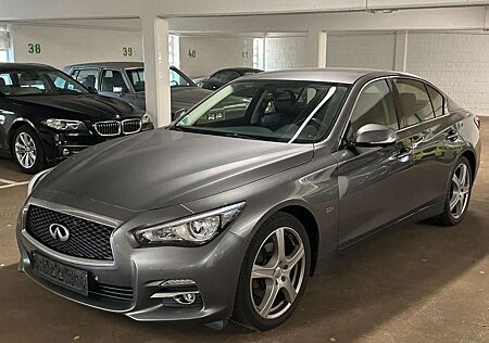 Infiniti Q50 2.2d Premium Tech *Vollausstattung*