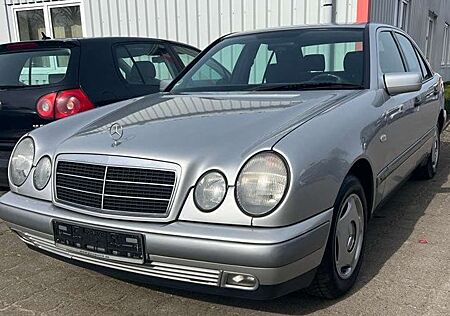 Mercedes-Benz E 200 Classic