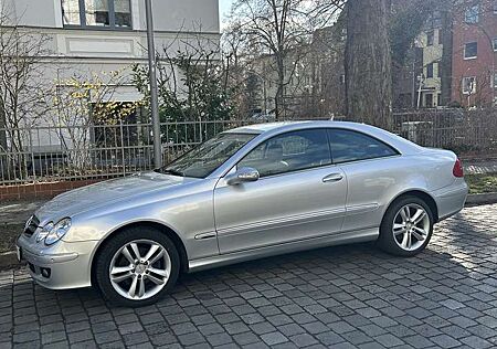 Mercedes-Benz CLK 200 Avantgarde/AutomatikBi-Xenon/Bremsen&Service Neu