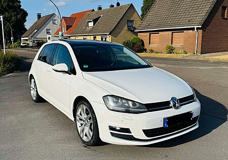 VW Golf Volkswagen VII Highline *TOP GEPFLEGT *