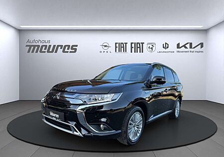 Mitsubishi Outlander Plug-in Hybrid PHEV 4WD ATG e-Sitze Apple CarPlay
