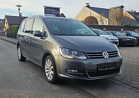 VW Sharan Volkswagen Highline ACC RfK AHK Pano 7 Sitze Leder DSG Navi